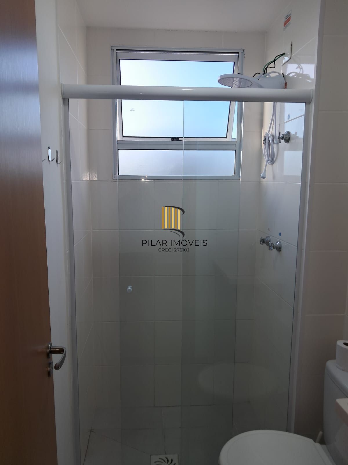 Apartamento com 2 quartos, vaga de garagem e elevador no bairro Estância velha.