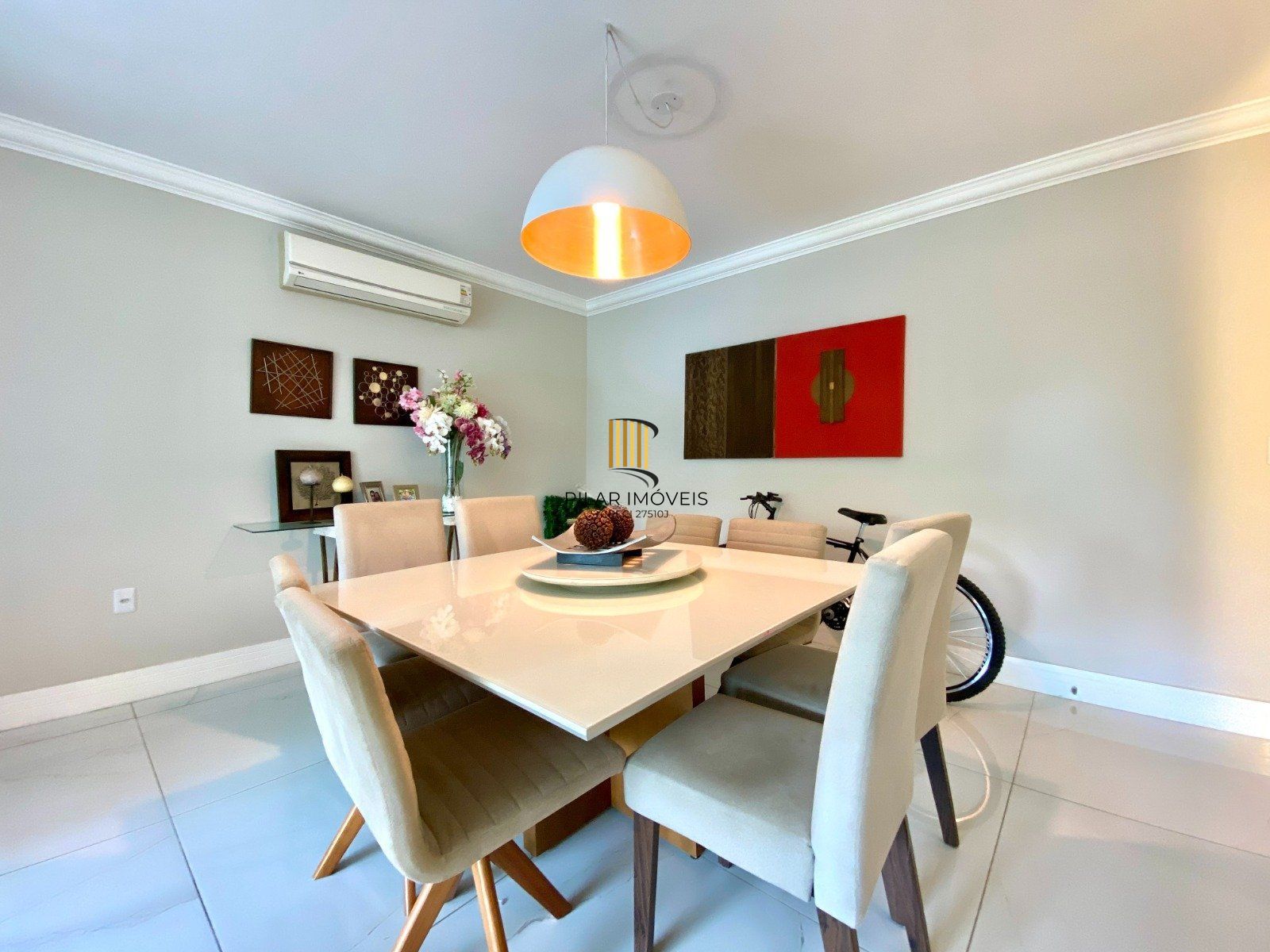 Apartamento com 3 quartos, 2 vagas e elevador no Bairro Vila Ipiranga