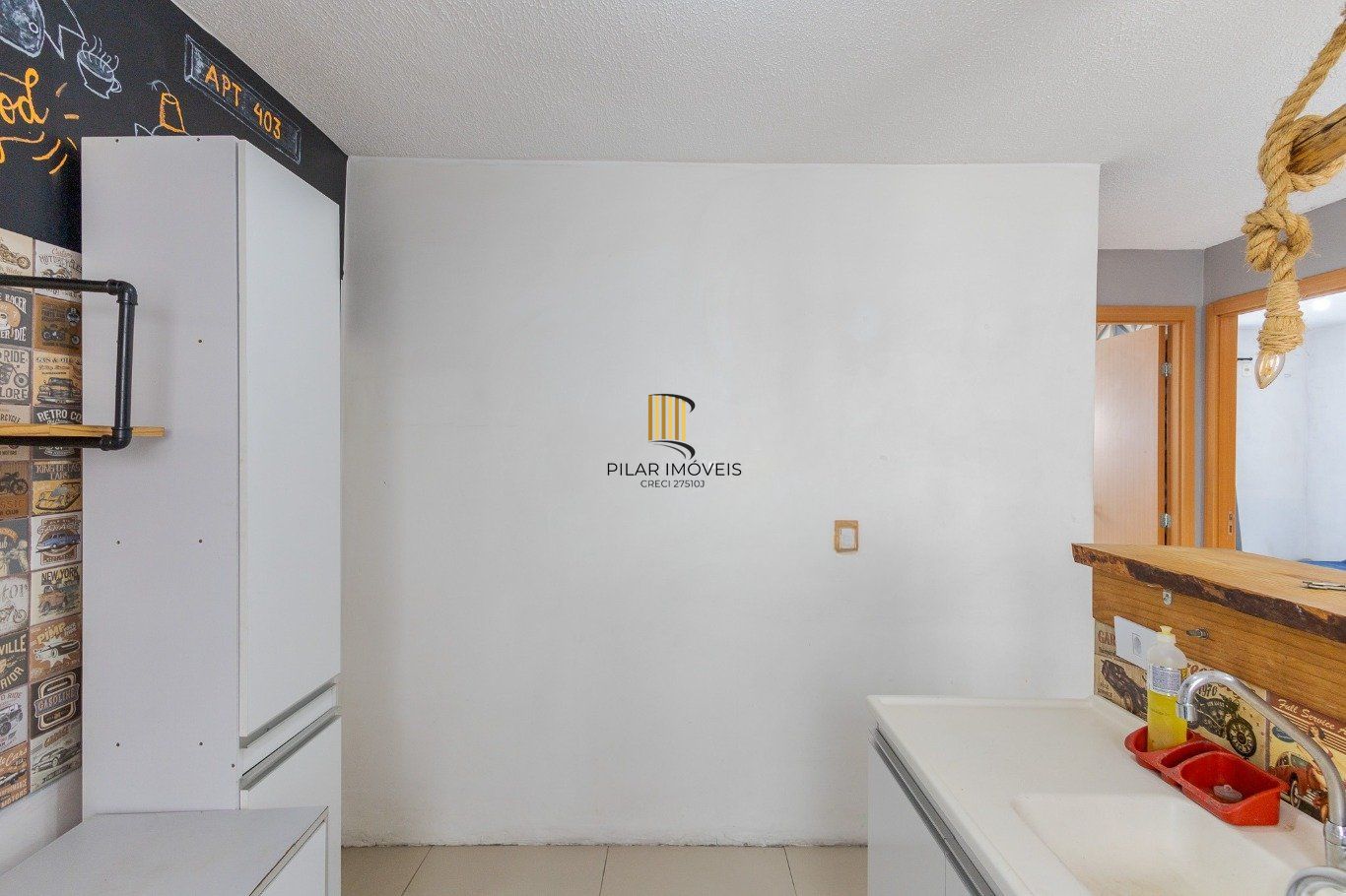 Apartamento de 2 dormitórios, piscina e 1 vaga de garagem em Canoas.