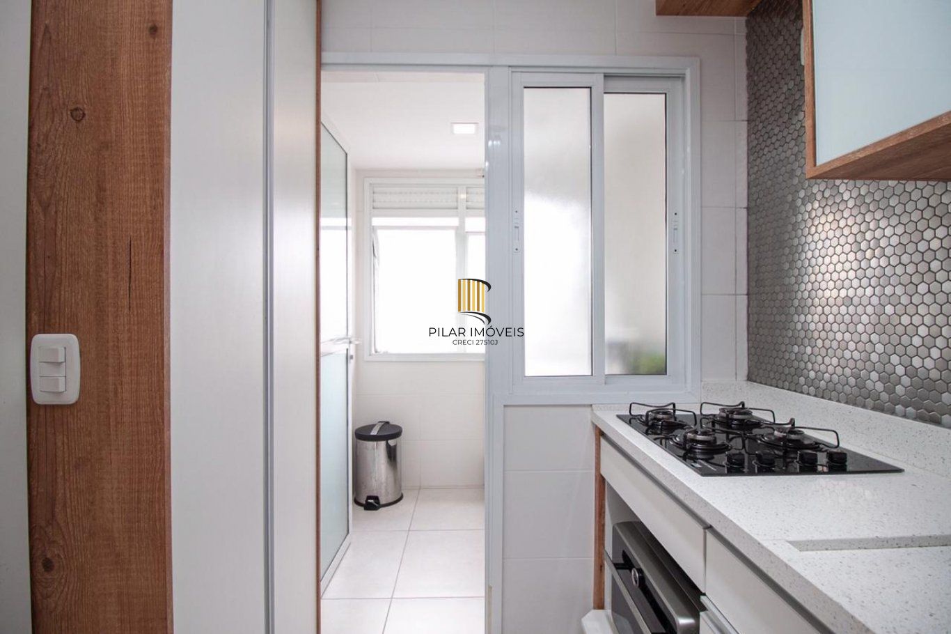 Apartamento de 2 dormitórios no bairro Jardim Botânico