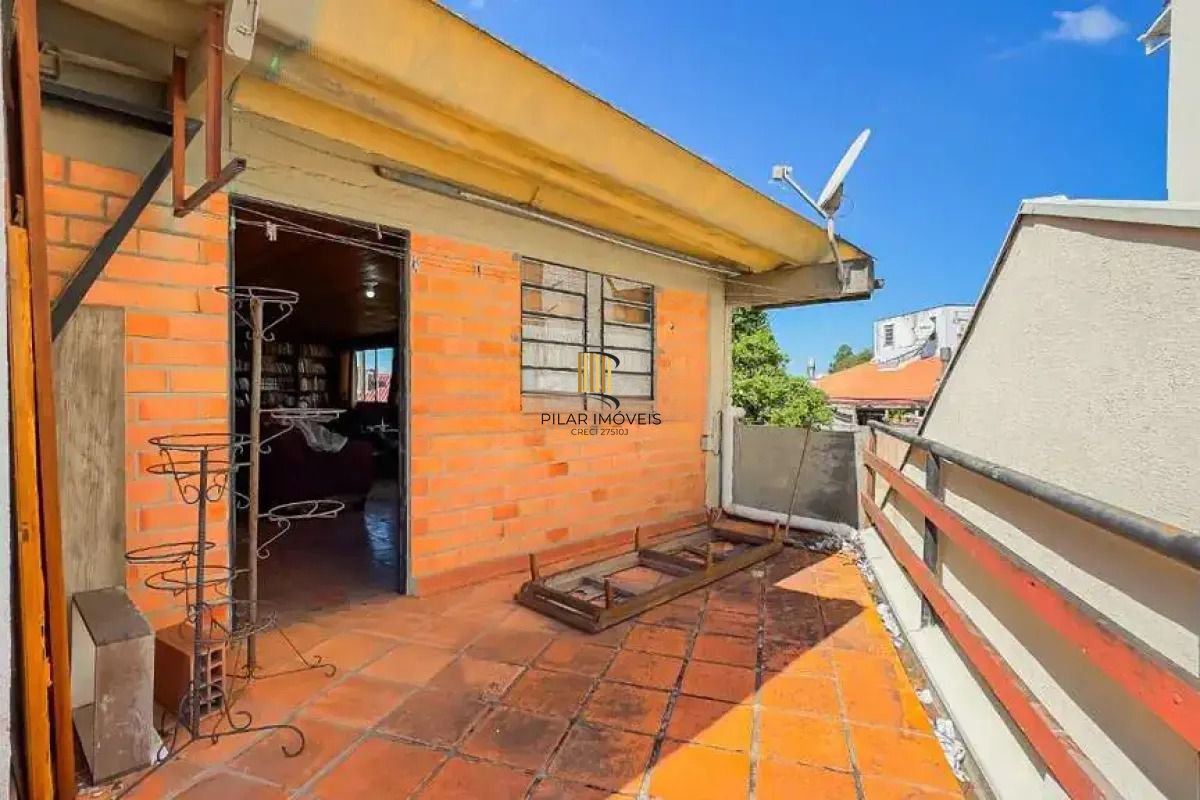 Casa ampla na Vila Ipiranga com 340 m², 4 dormitórios e potencial comercial