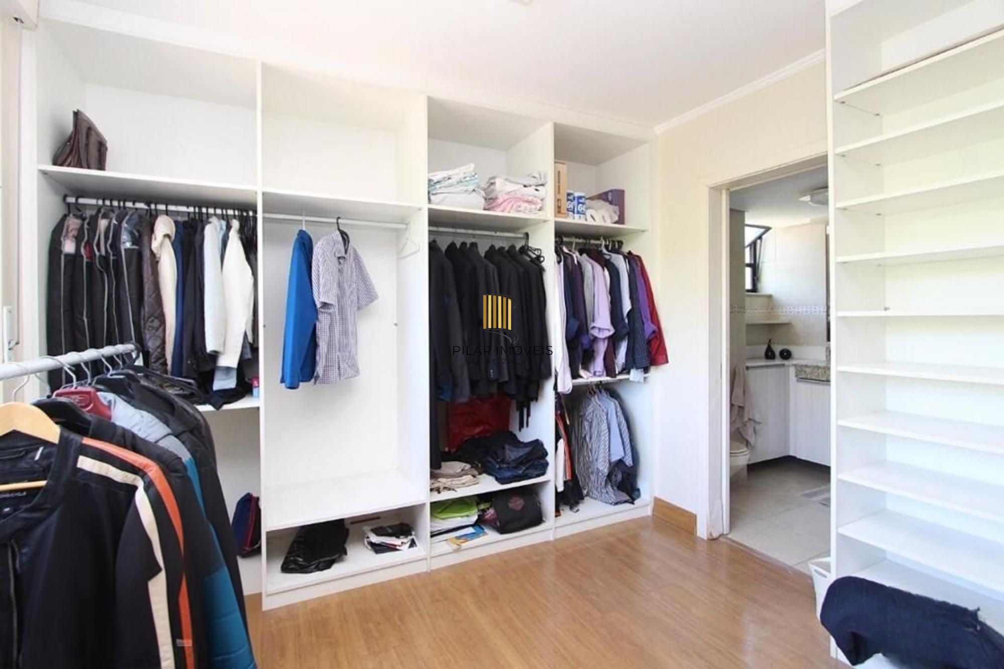 Apartamento de 4 dormitórios bairro Boa Vista