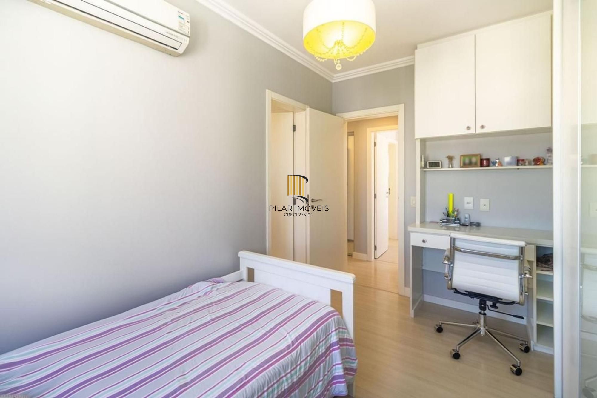 Apartamento 3 quartos, 3 suítes, elevador e 3 vagas bairro Passo da Areia.