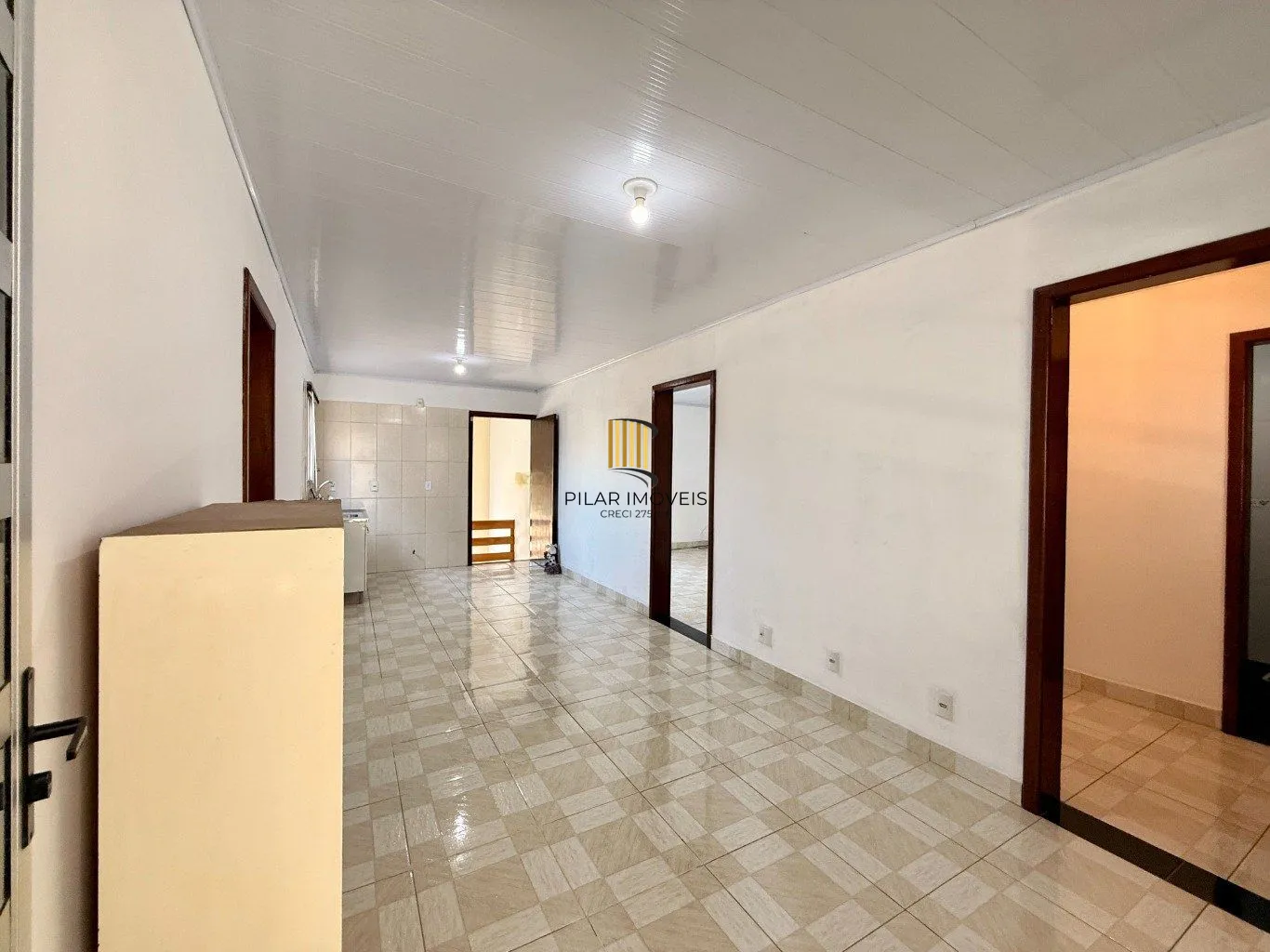 Casa de 4 dormitórios e 3 vagas de garagem em Canoas.