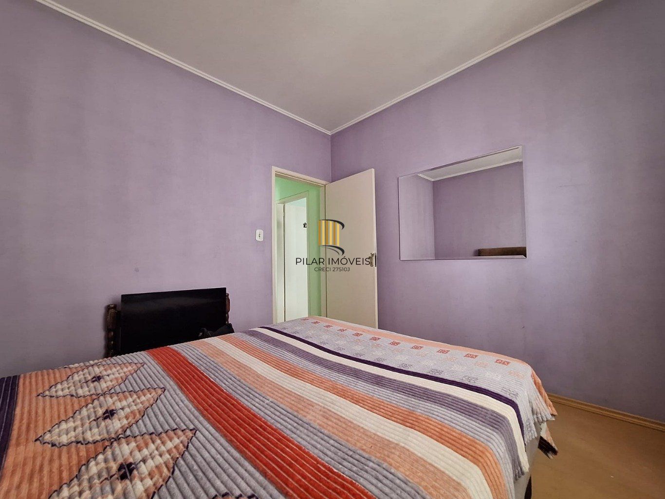 Apartamento à venda com 3 quartos 78 metros privativos no Bairro Menino Deus