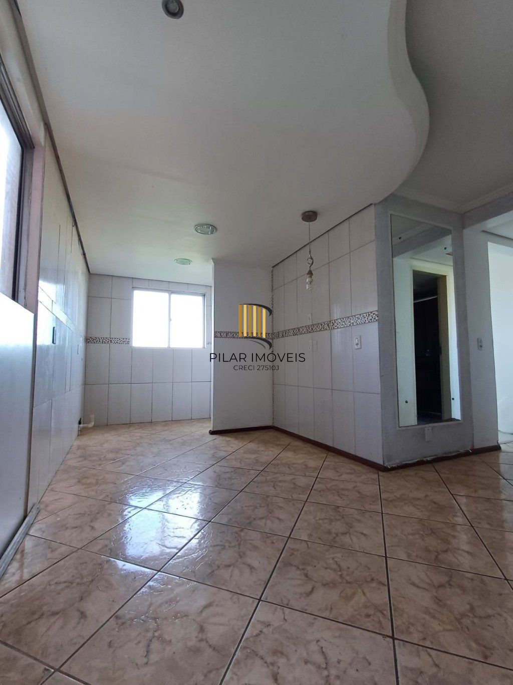 Apartamento de 2 dormitórios e 1 vaga de garagem em Canoas.