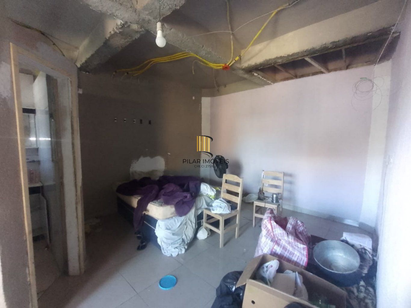 Casa 1 dormitório com 1 vaga de garagem no bairro Mato Grande em Canoas.