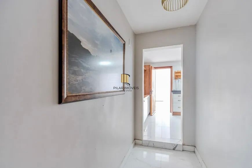 Casa com pátio 4 dormitórios 4 vagas Residencial ou Com. Partenon Porto Alegre