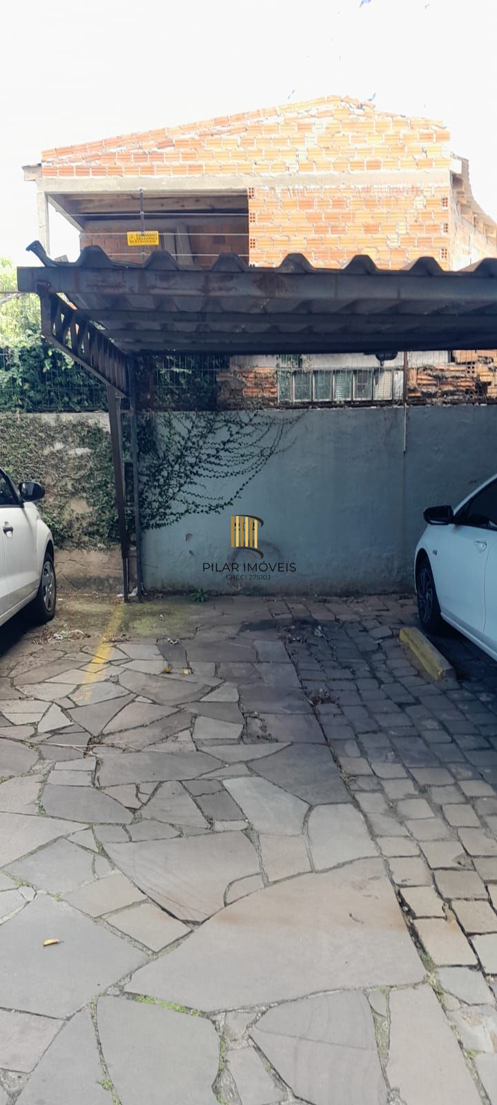 Apartamento de 1 quarto, elevador, 1 vaga coberta no bairro Partenon