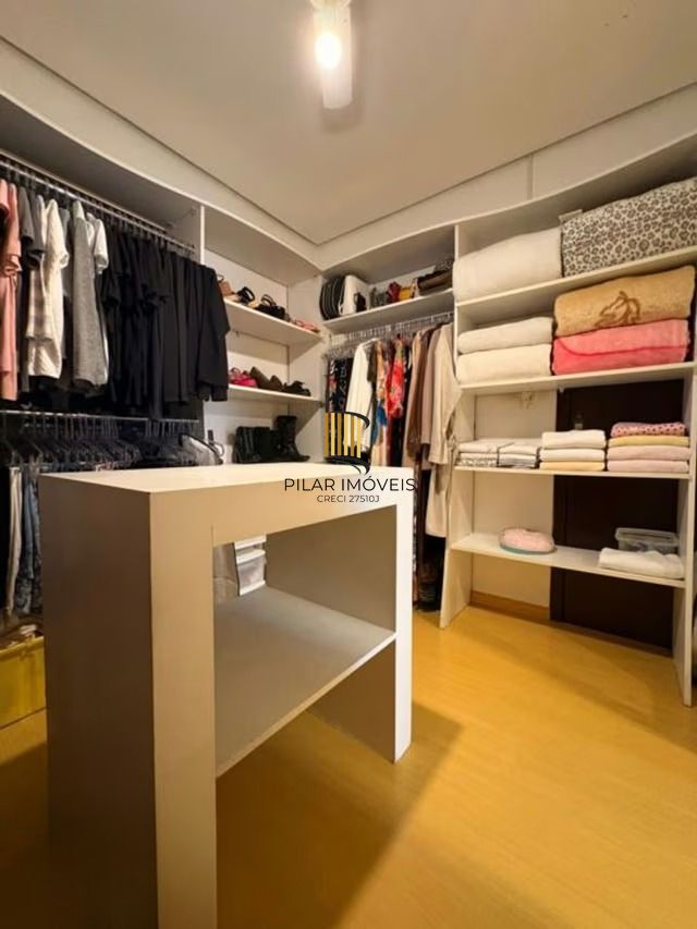 Casa de 3 dormitórios e 1 vaga de garagem em cachoeirinha.