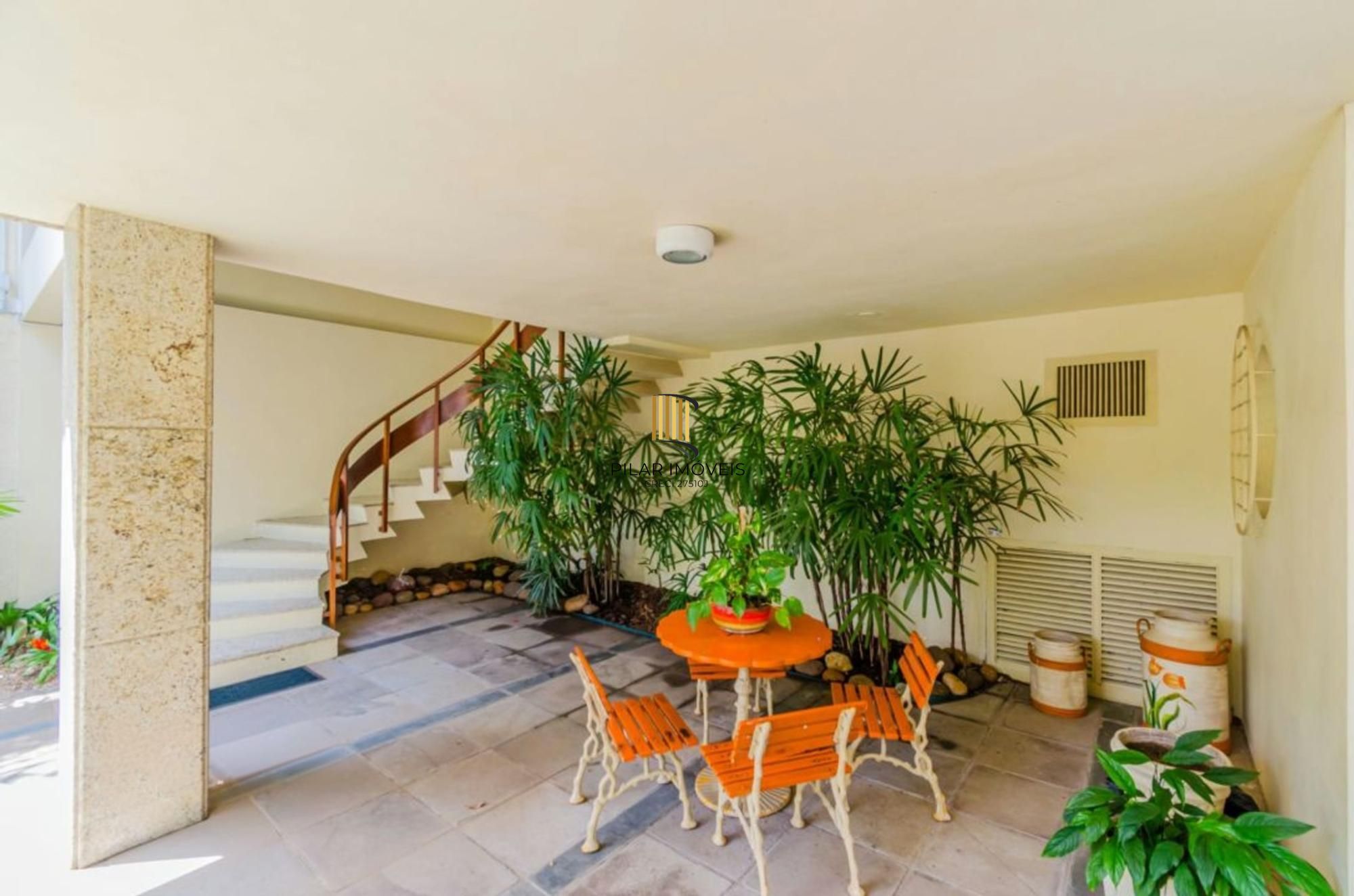 Casa à venda no Jardim Lindóia com piscina e 6 vagas