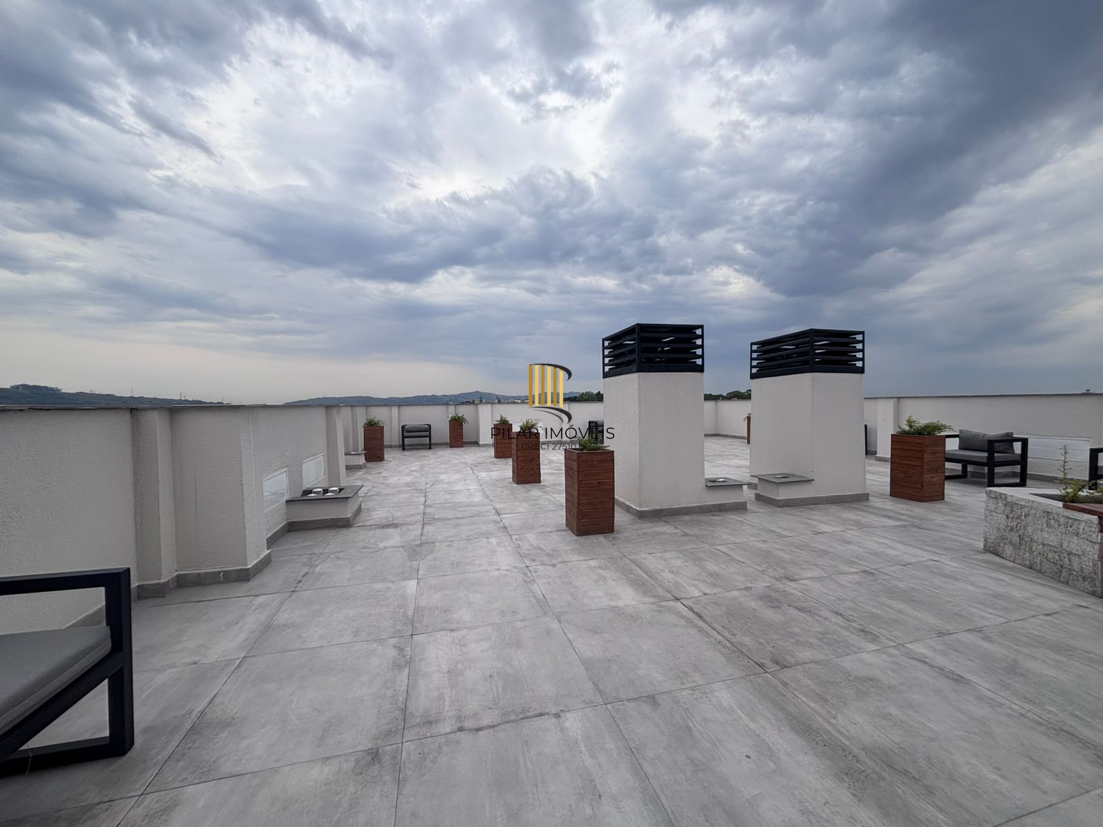 Apartamento de 2 quartos, suíte, elevador e 1vaga no bairro Jardim Sabará