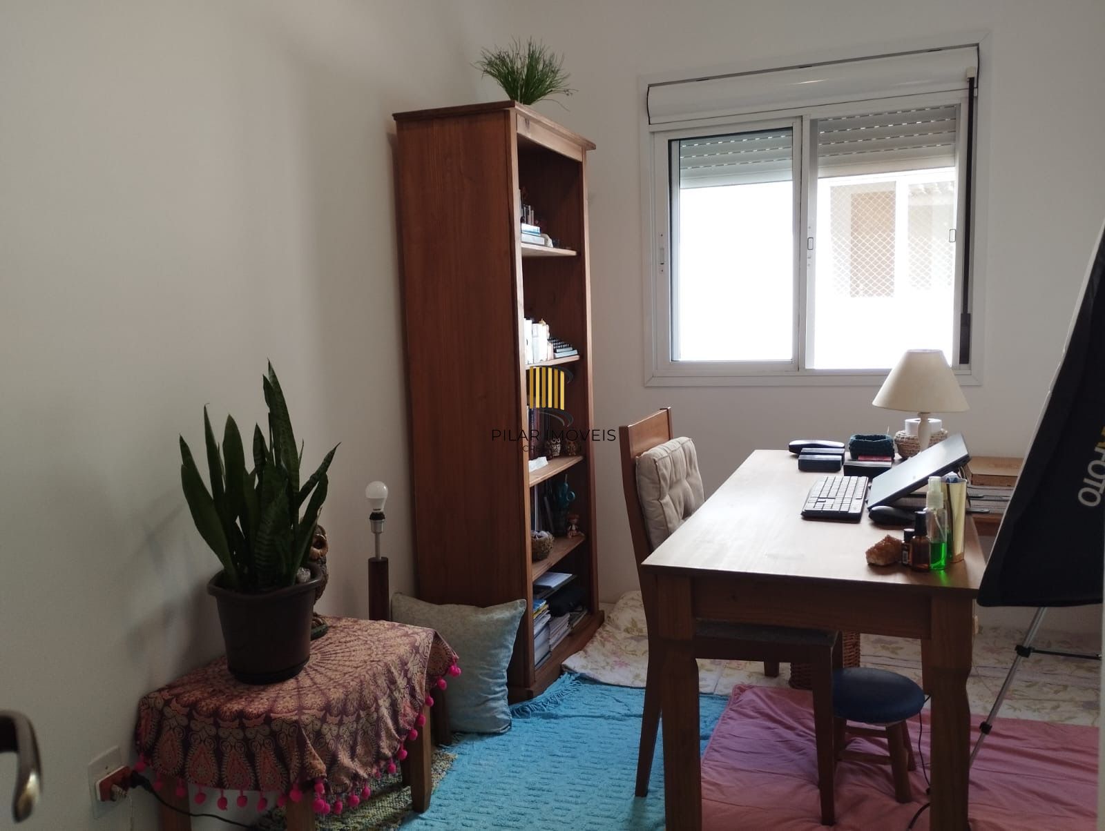 Casa Sobrado semi mobiliada com 2 dormitórios Avenida Juca Batista 115m2