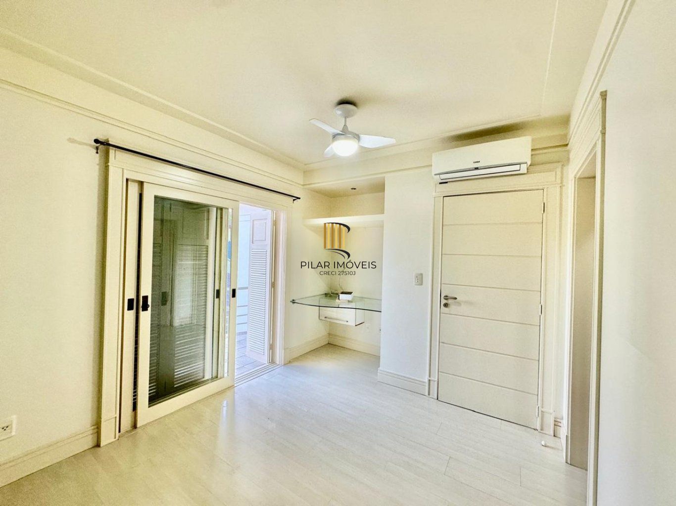 Casa de 3 dormitórios, 2 vagas de garagem em Canoas