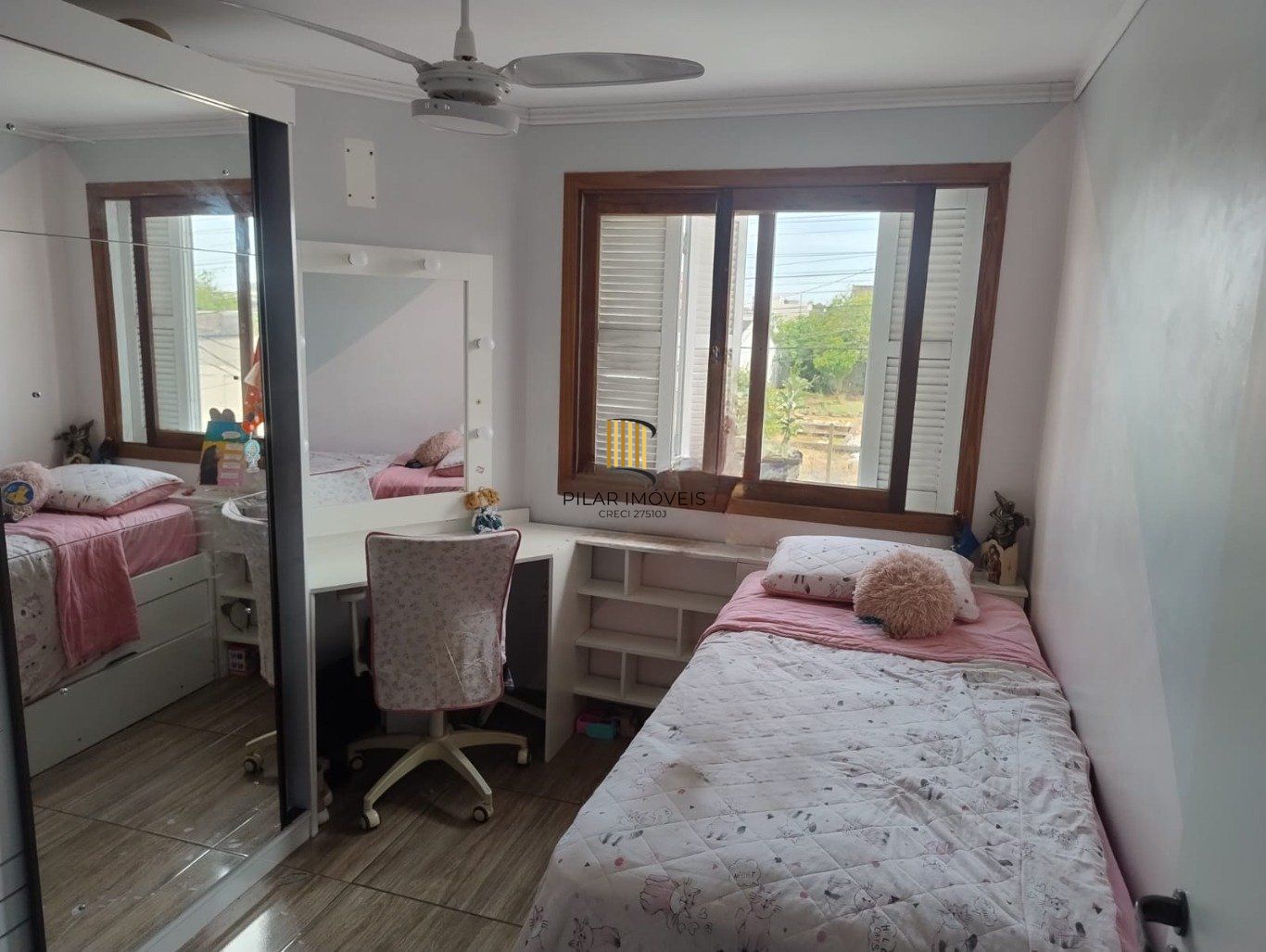 Casa com 3 dormitorios, 1 suíte e com 1 vaga de garagem coberta em Canoas.