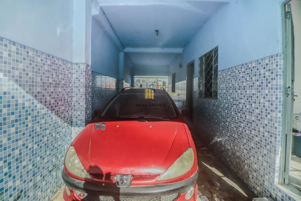 Casa e loja à venda com 300m², 3 quartos e 3 vagas no Rubem Berta