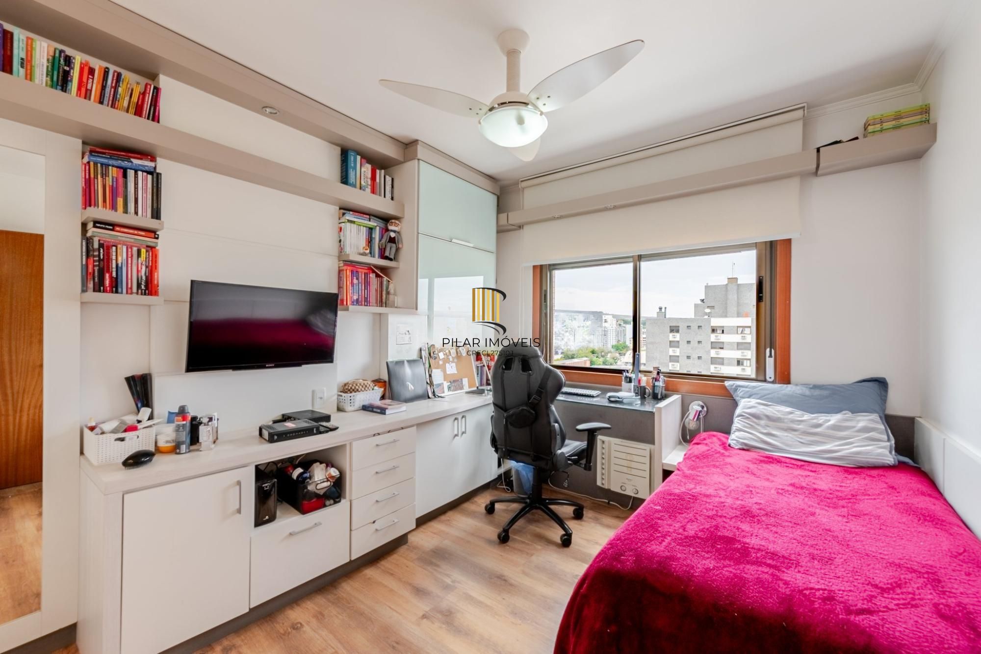 Apartamento 3 Dorm, 2 vagas e Elevador, com Vista para o Guaíba e vaga Dupla.