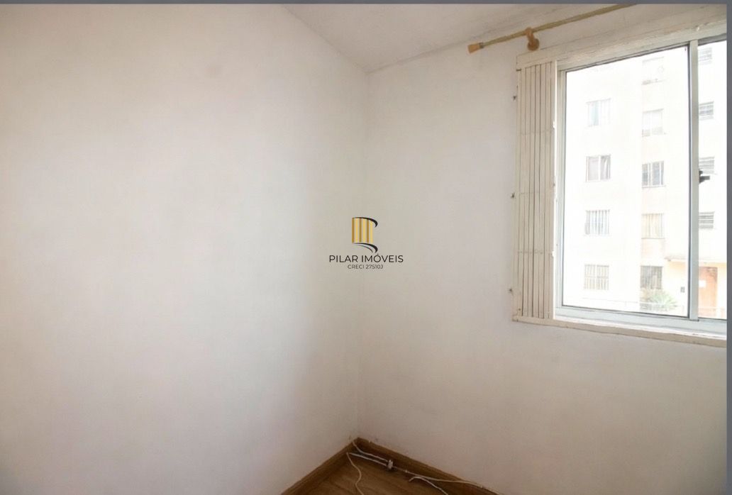 Apartamento  2 quartos com vaga no Bairro Jardim Leopoldina Porto Alegre