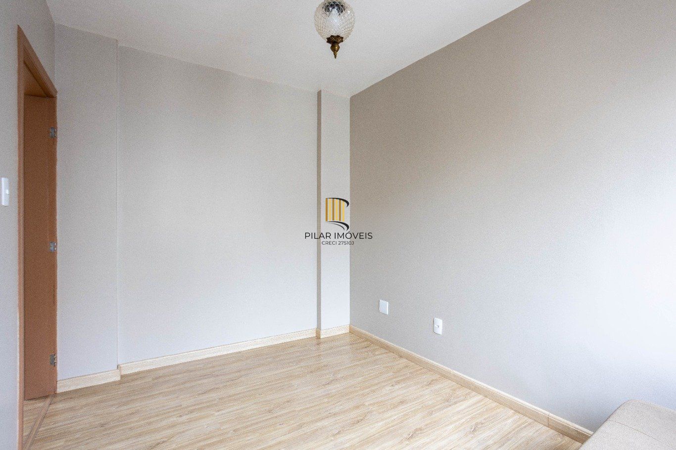 Apartamento de 72 metros privativos com 2 dormitórios no bairro Petrópolis
