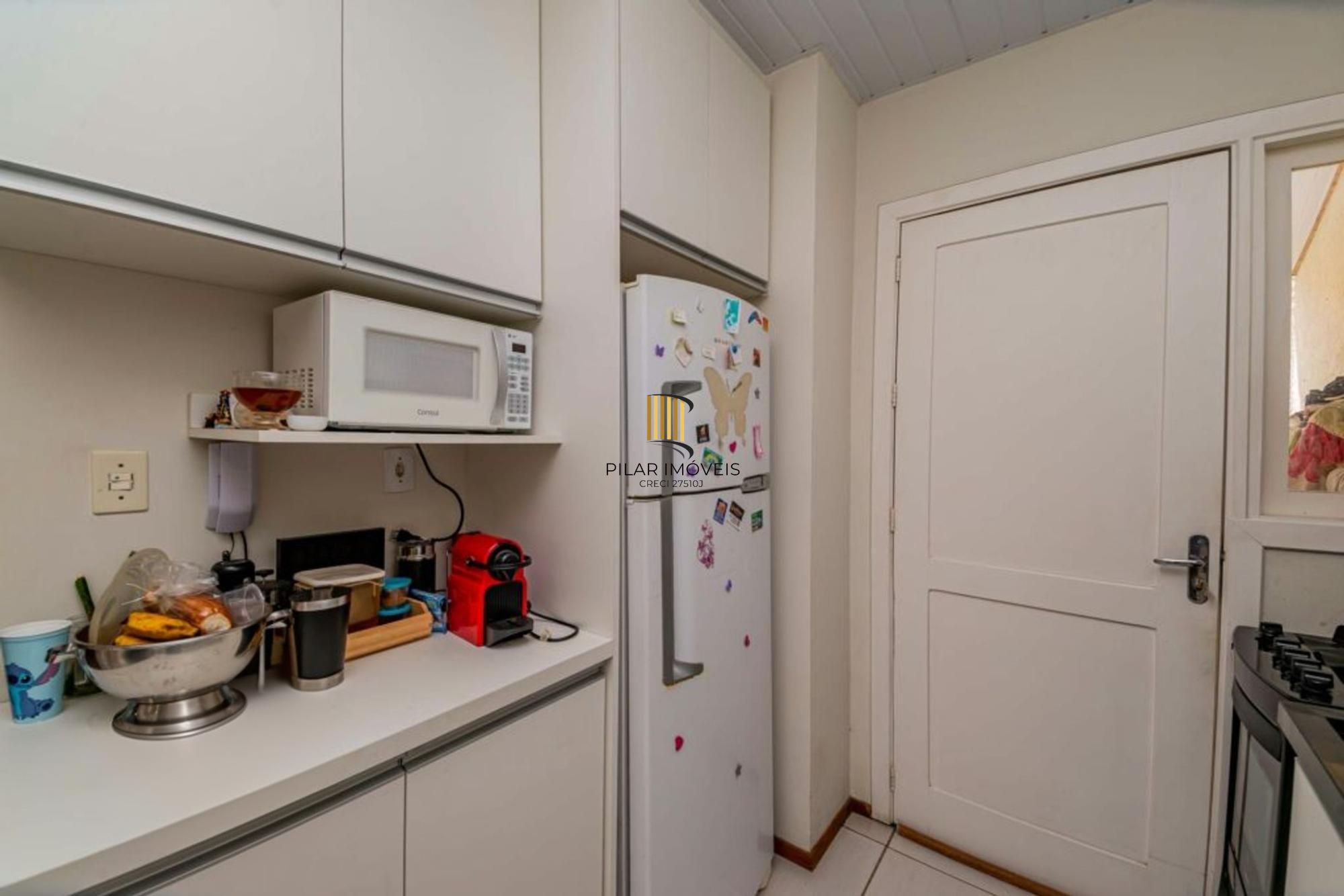 Casa 2 quartos, vaga, academia, piscina e salão de festa no bairro Restinga