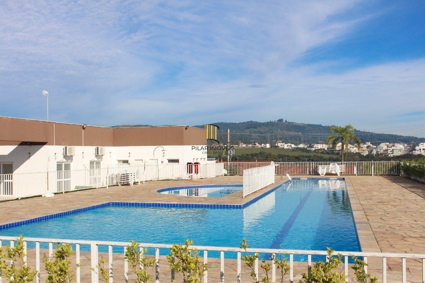 Casa com 3 quartos e 2 vagas em Alvorada no Condomínio Terra Nova