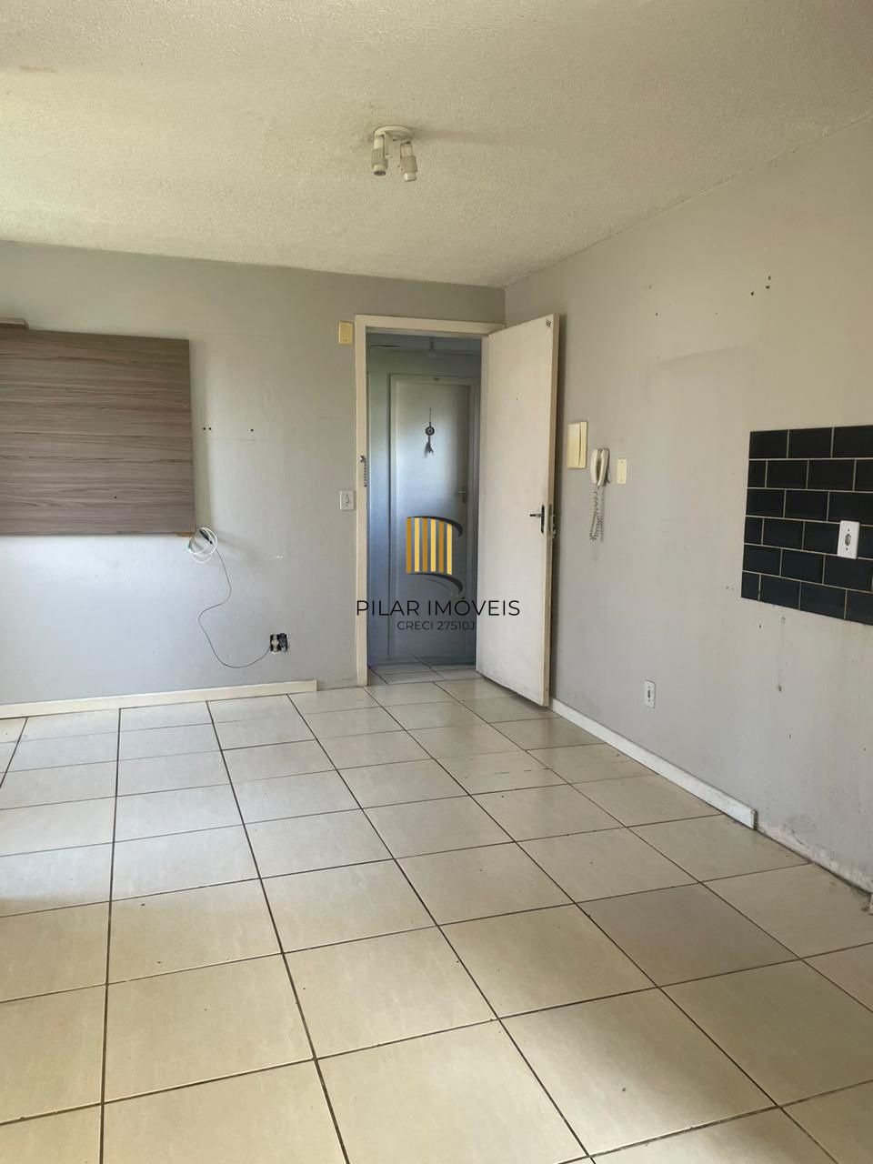 Apartamento de 2 dormitórios e 1 vaga de garagem em Canoas.