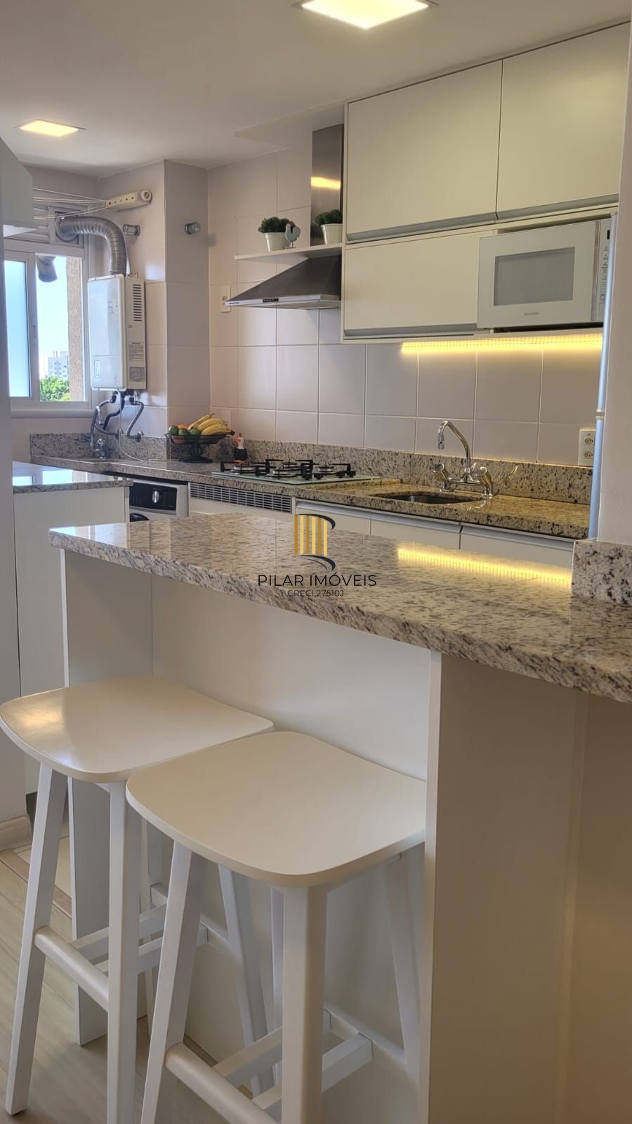 Apartamento mobiliado de 2 quartos, elevador e 1 vaga Jardim Lindóia