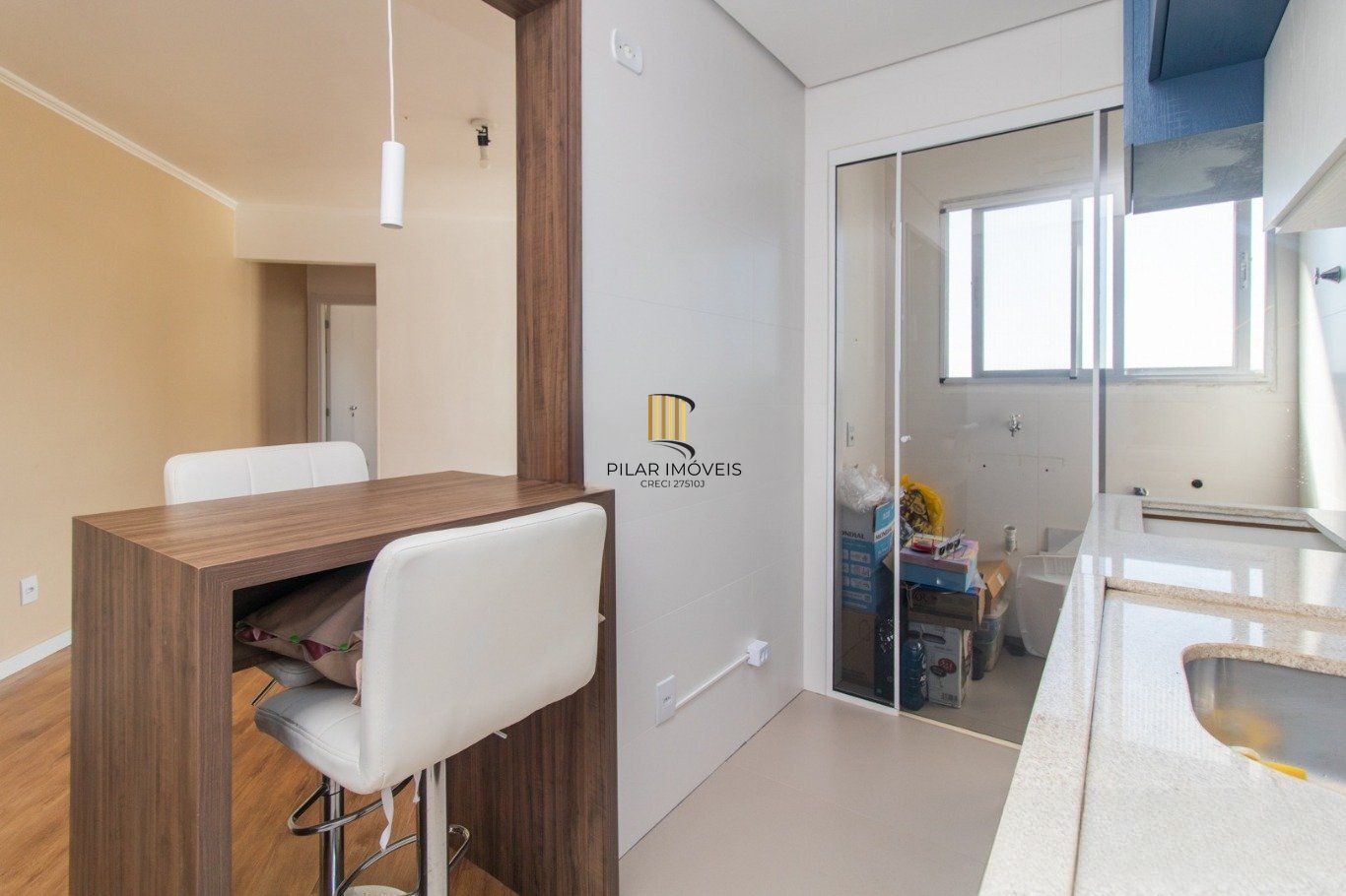 Apartamento de 1 dormitório, elevador no bairro Nonoai em  Porto Alegre.