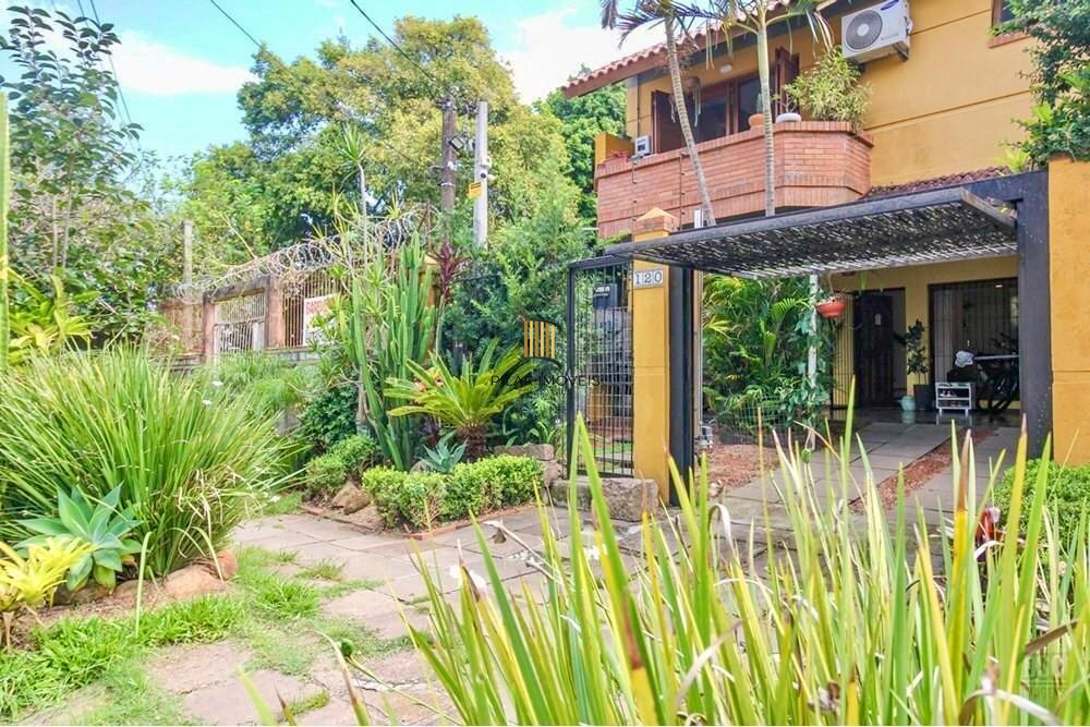 Casa com 3 Quartos 2 vagas cobertas, 155 m²  Bairro Espírito Santo Guarujá