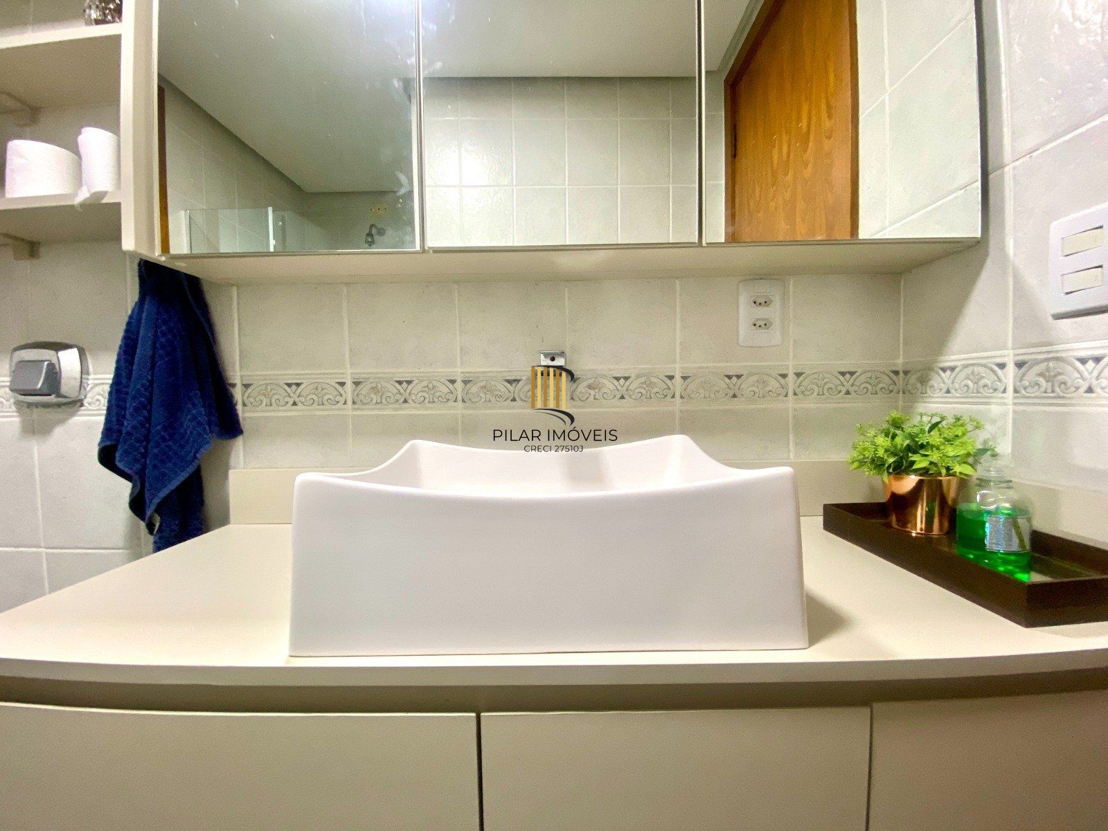 Apartamento com 3 quartos, 2 vagas e elevador no Bairro Vila Ipiranga