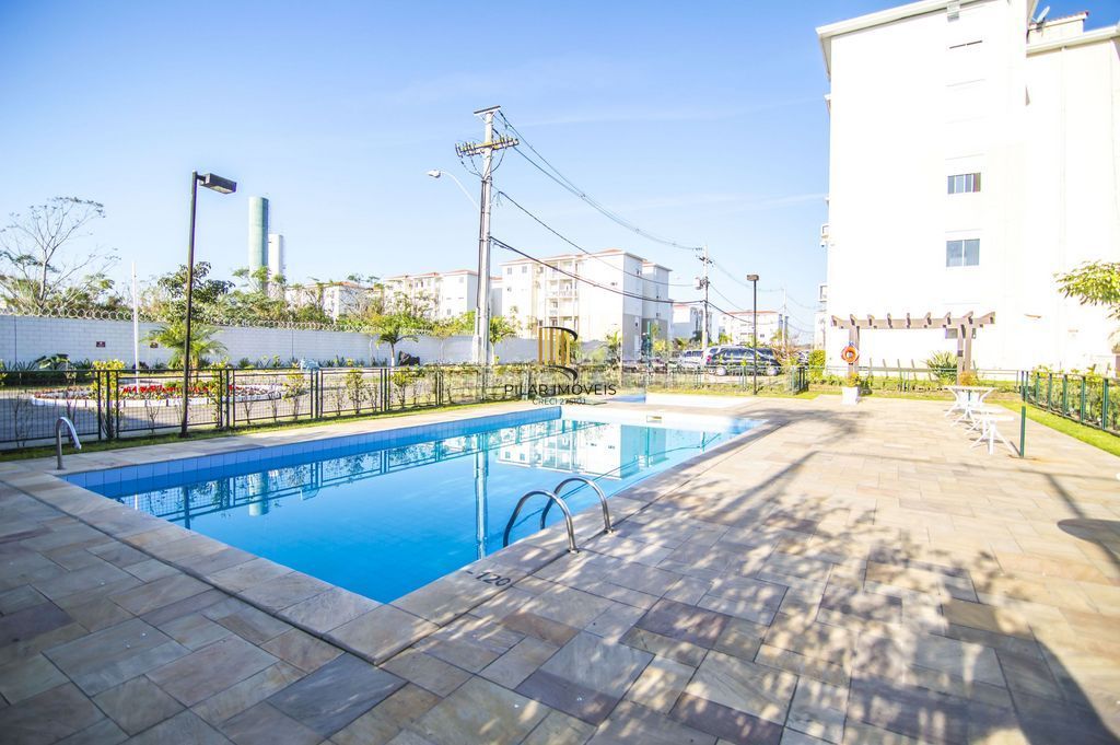 Apartamento com 2 dormitórios e 1 vaga de garagem no Bairro Humaitá