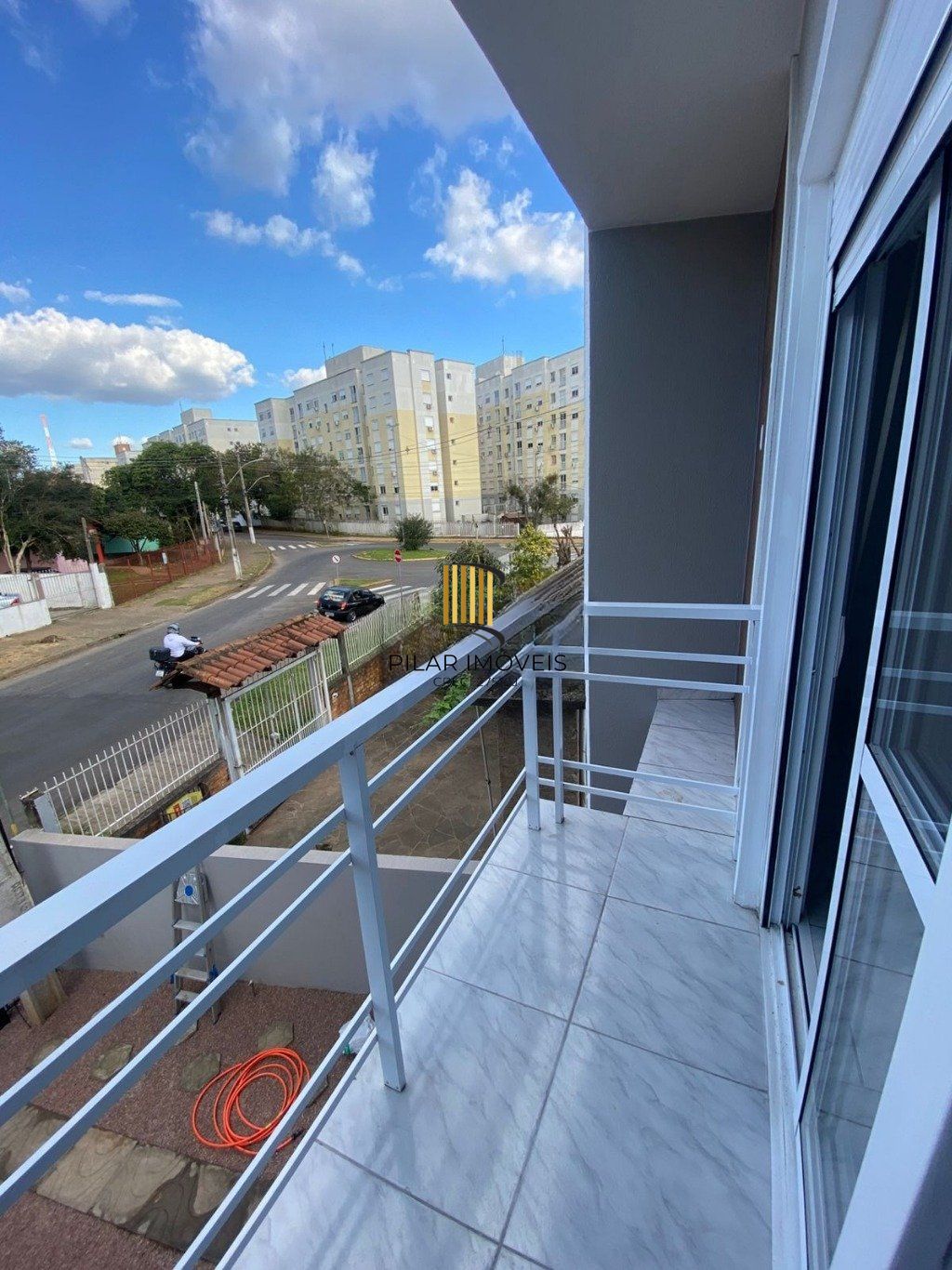 Casa de 2 dormitórios, 1 vaga de garagem em Cachoeirinha.