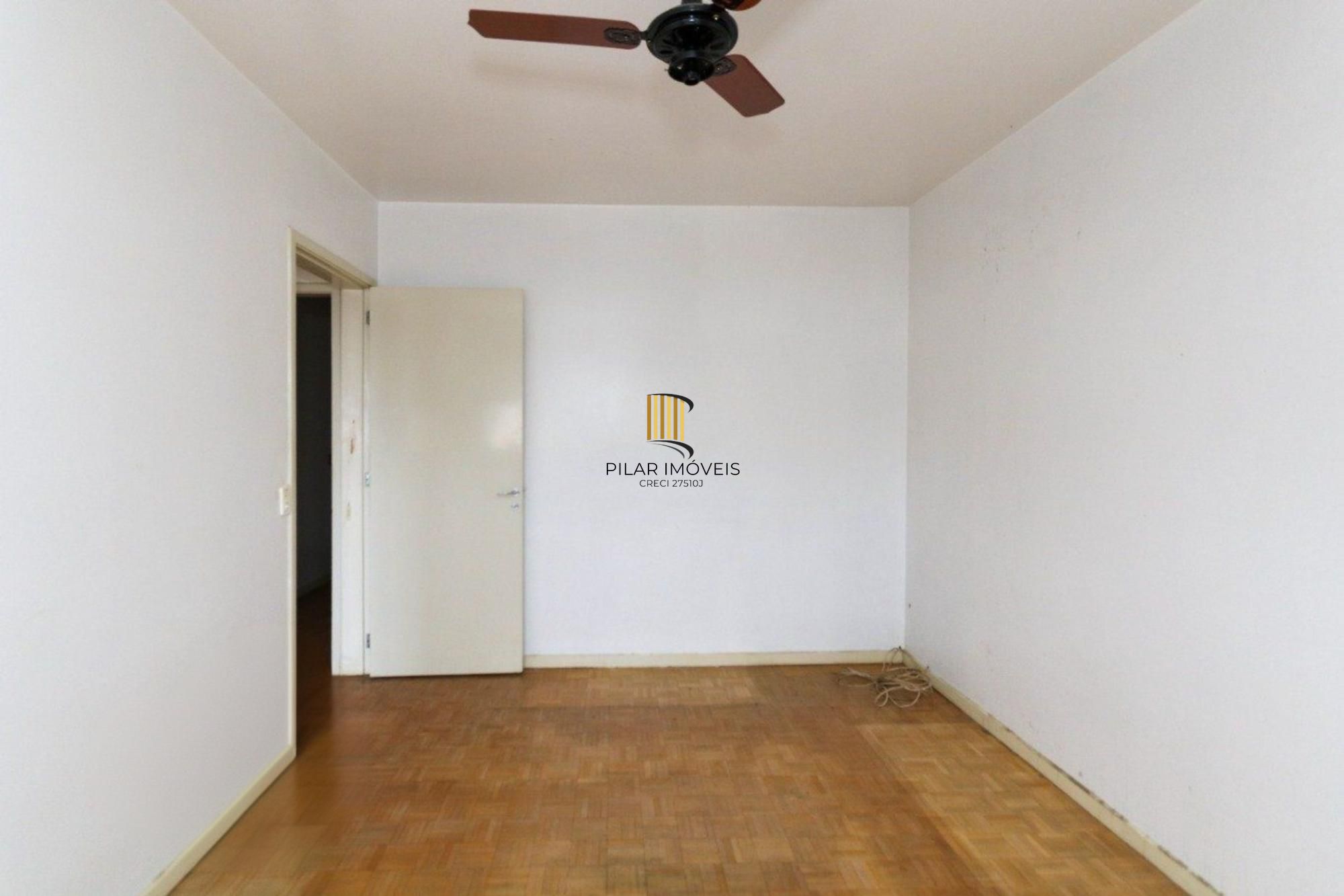 Apartamento com 2 quartos, elevador no centro de Canoas.