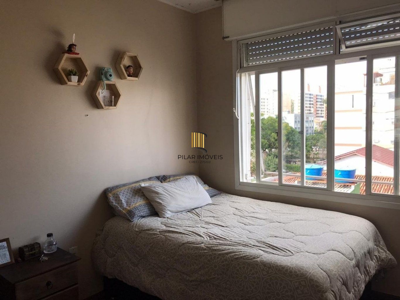 Apartamento de 2 dormitórios no bairro Menino Deus