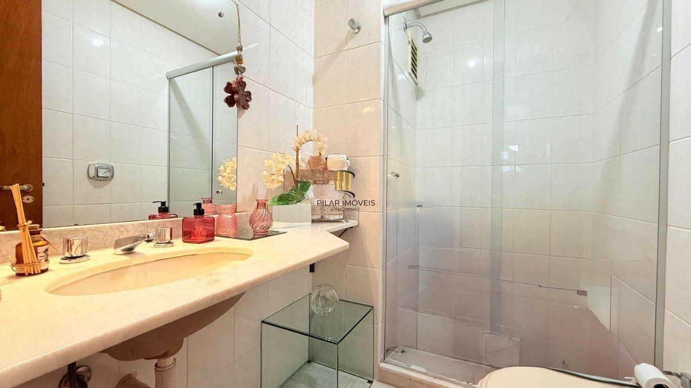 Apartamento com 2 quartos, sendo 1 suíte e 2 vagas no bairro Bela Vista