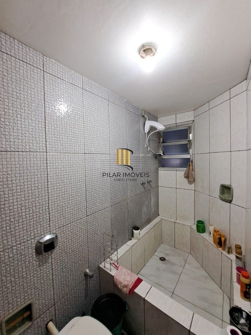Cobertura de 2 dormitórios bairro Medianeira