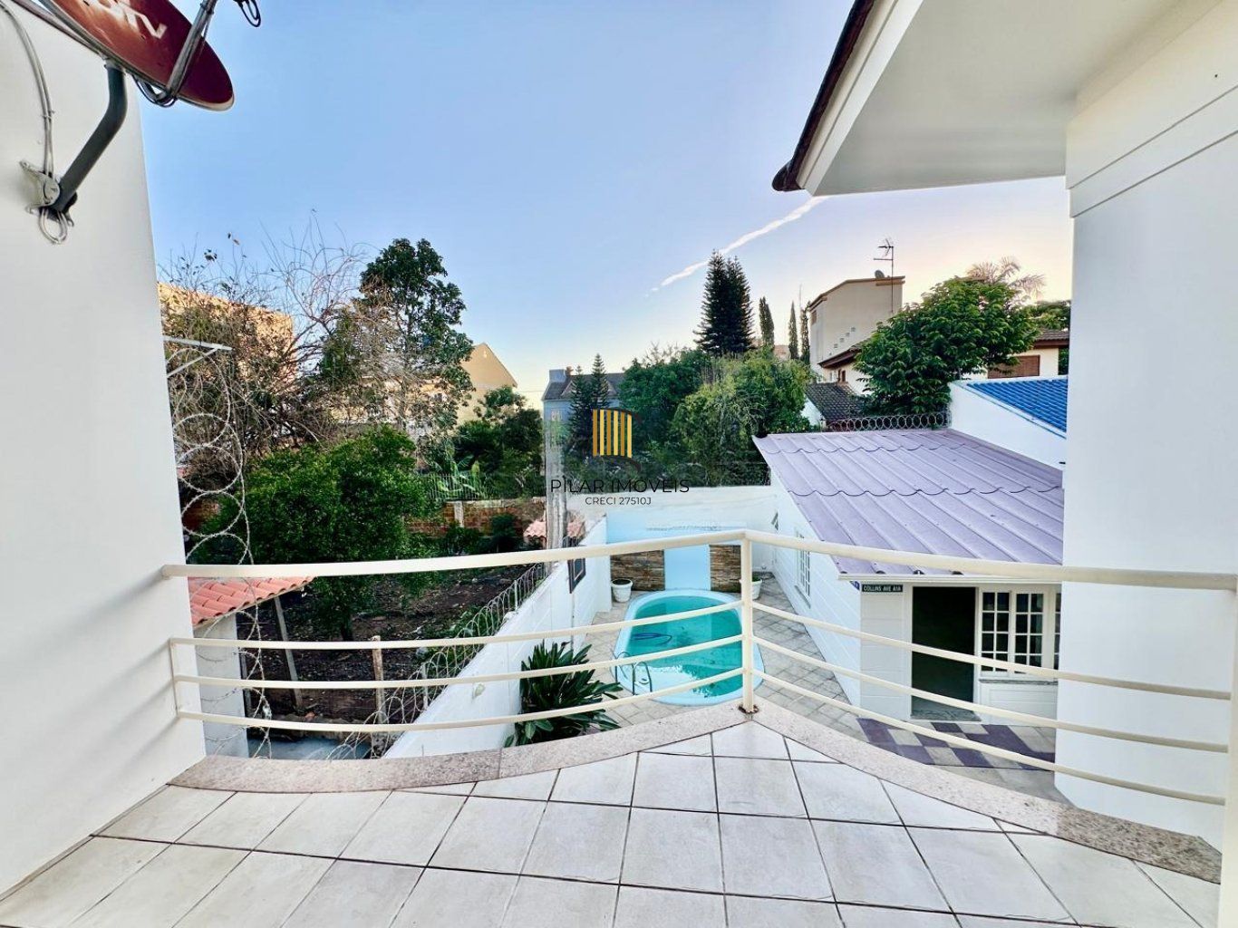 Casa de 3 dormitórios, 2 vagas de garagem em Canoas