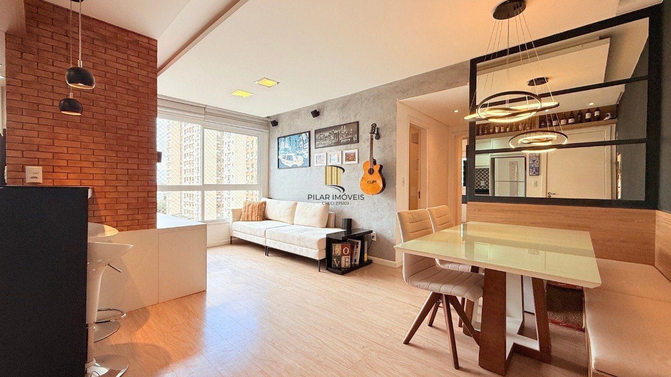 Apartamento 2 dormitórios, 1 suíte, 2 vaga, elevador no  Passo da Areia