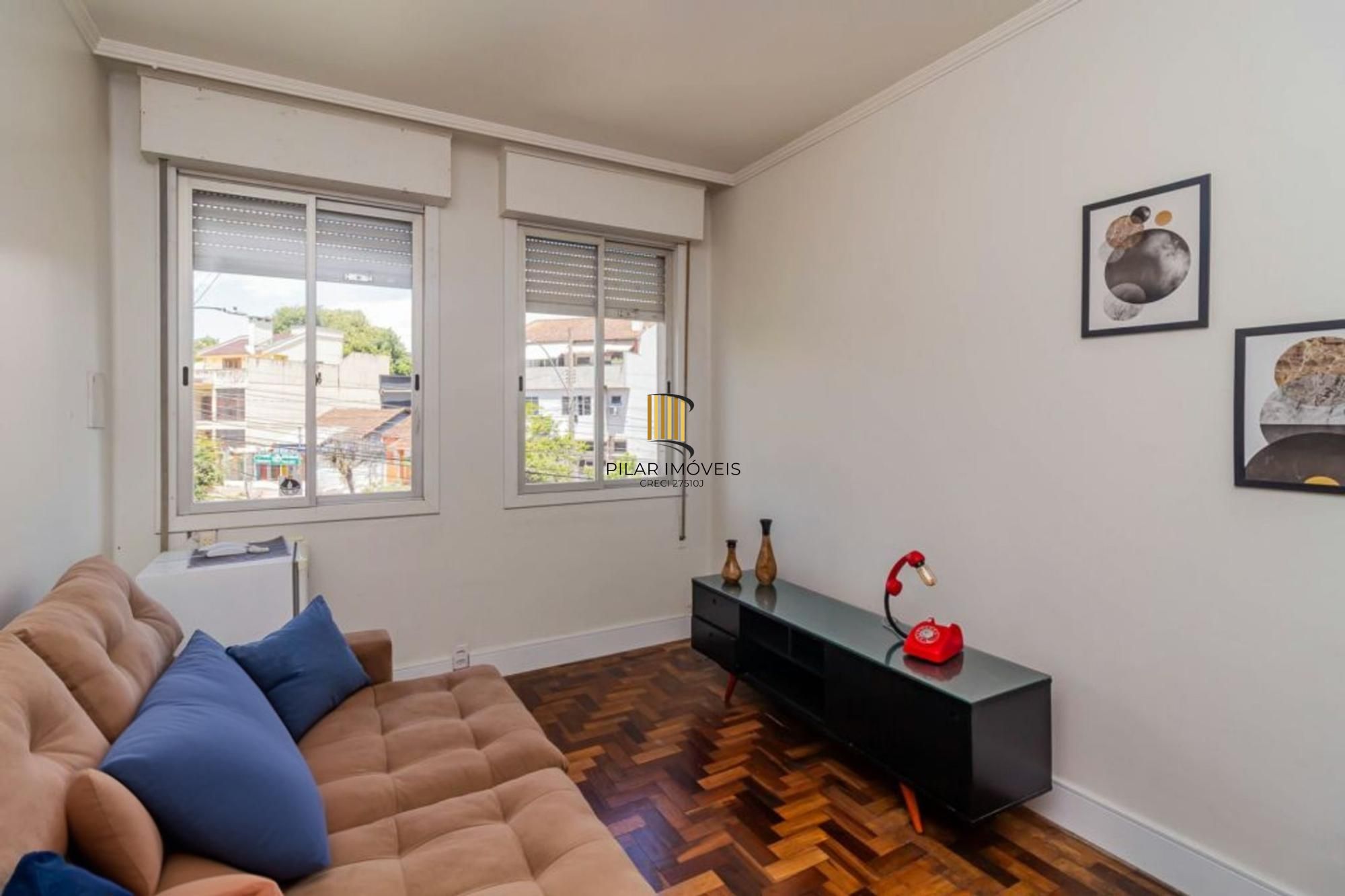 Apartamento semi mobiliado de 2 quartos no bairro Passo da Areia