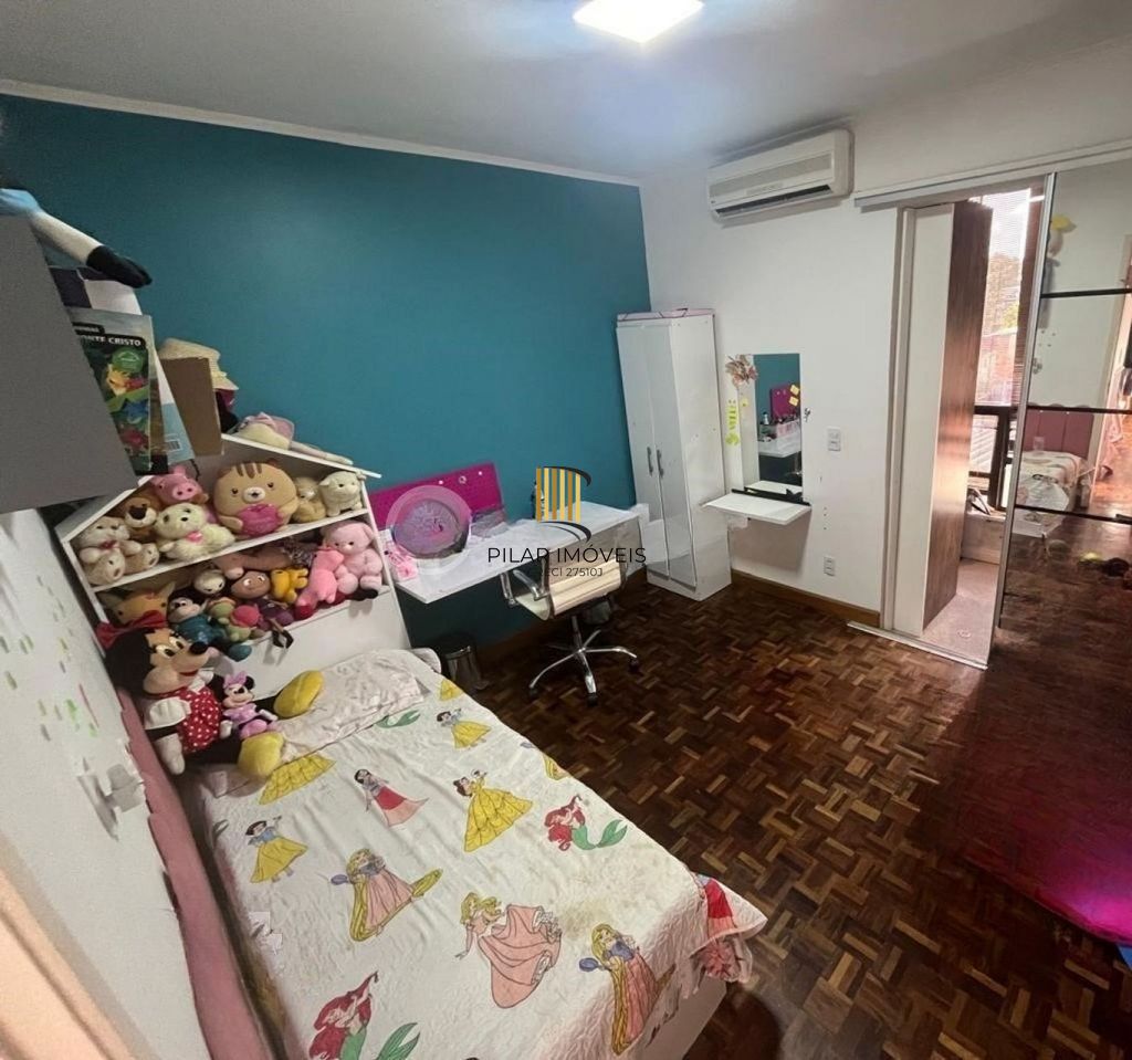 Cobertura à venda com 2 quartos, 121 m² e 1 vaga escriturada no Cristal.