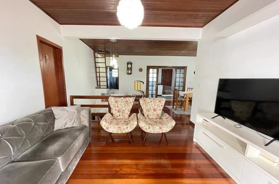 Casa com 4 quartos no Bairro Sarandí