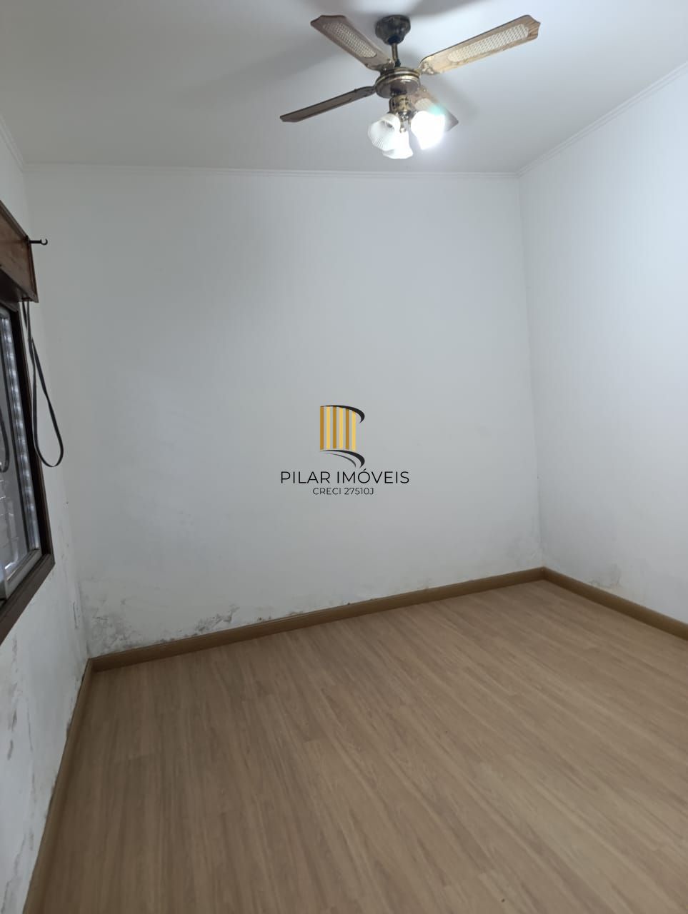 Apartamento térreo de 2 quartos e 1 vaga no bairro São Sebastião