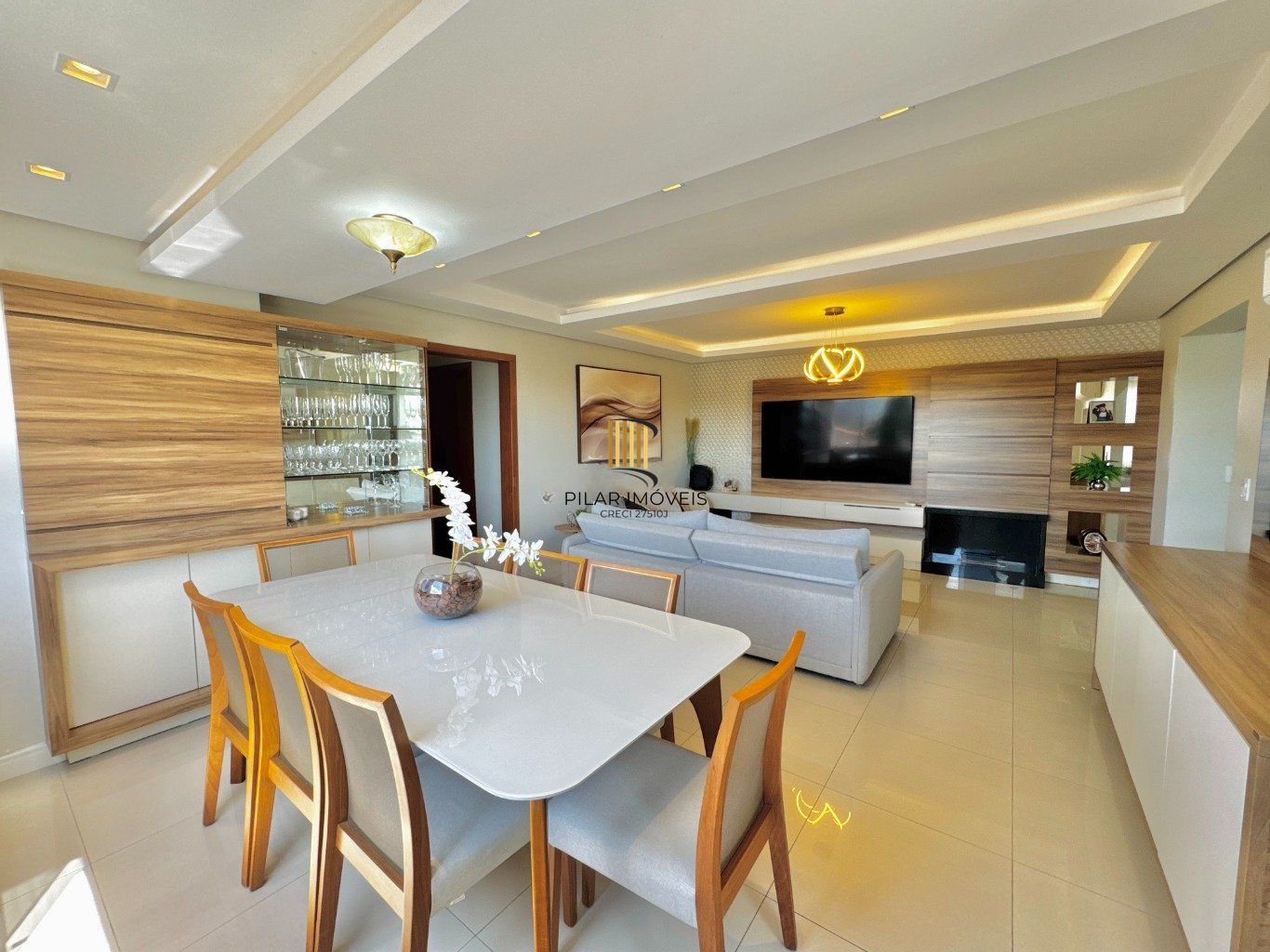 Apartamento de 3 dormitórios, elevador e 1 vaga de garagem em Canoas.