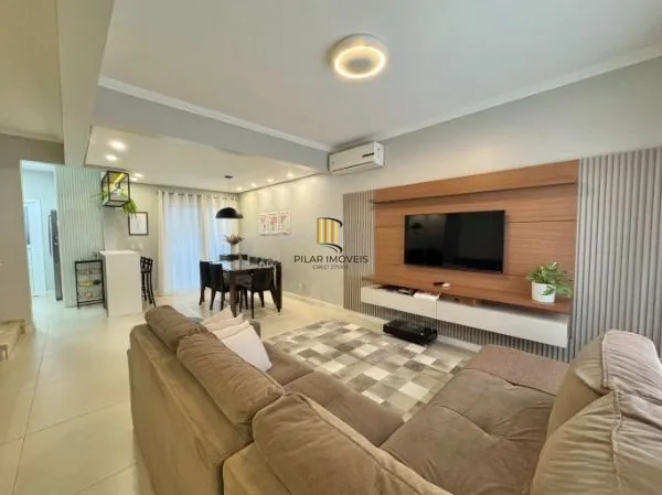 Casa em condomínio com 3 quartos e 2 vagas de garagem em Canoas.