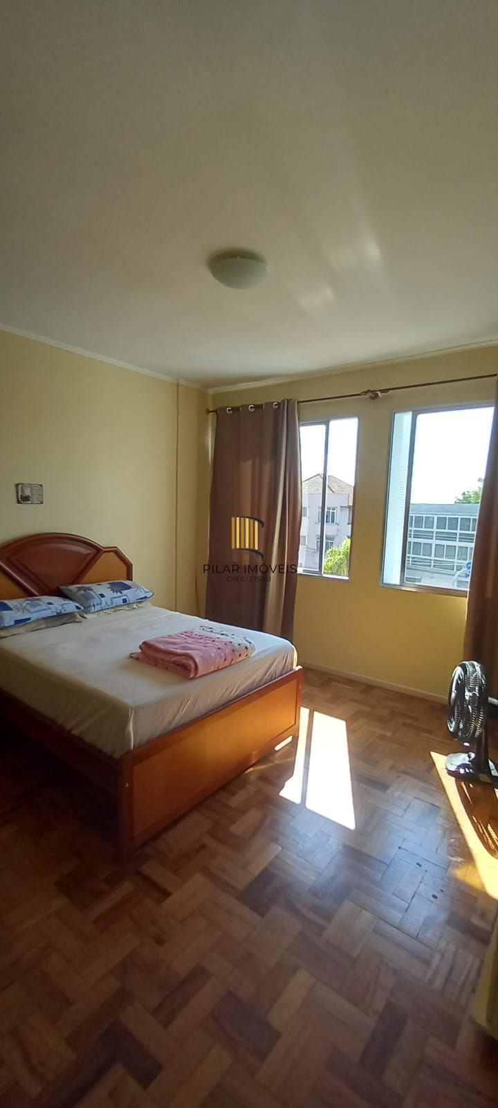 Apartamento com 2 quartos,1 vaga de garagem e elevador no bairro Navegantes