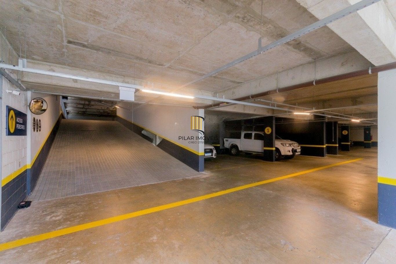 Apartamento de 2 dormitórios, e 1 vaga de garagem no Bairro são Joao/Poa.