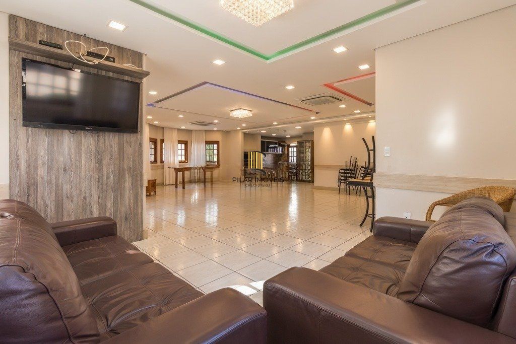 Casa Sobrado 3 dormitórios com suíte, piscina e sótão no Ecoville