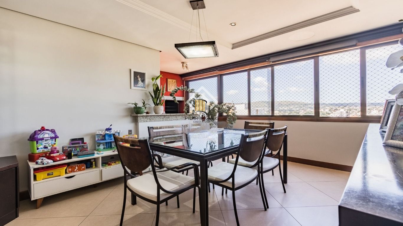 Apartamento com 3 quartos, 1 suíte, à venda no bairro Petrópolis