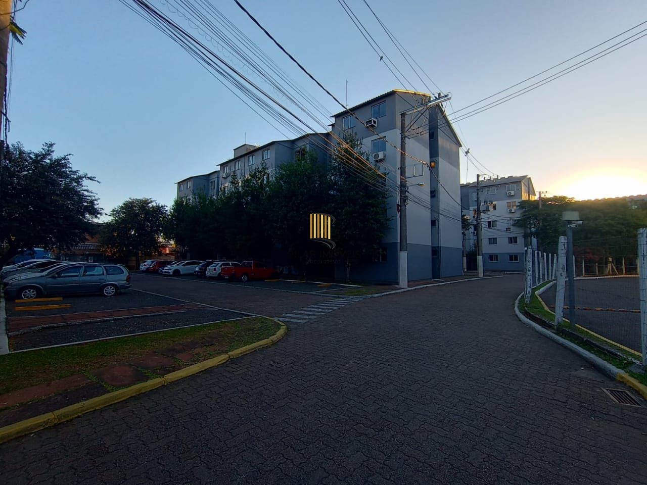 Apartamento de 2 dormitórios e 1 vaga de garagem em Canoas