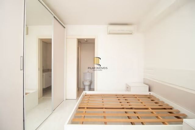Apartamento de 1 dormitório e elevador no bairro Menino Deus Porto Alegre.